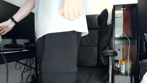 bobby72738 online show from October 2025 08:54:02 PM