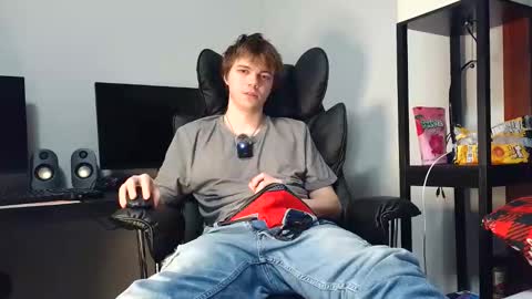 Snapshot of bobby72738 chatting on December 2025 04:30:01 AM bobby72738 online show from December 2025 04:30:01 AM