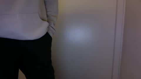 Snapshot of bobbymac9911 chatting on January 2025 10:52:02 AM bobbymac9911 online show from January 2025 10:52:02 AM