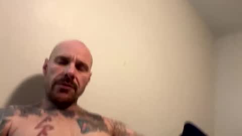 Snapshot of bodyart85_19 chatting on March 2025 07:03:01 AM Bodyart85 19 online show from March 2025 07:03:01 AM