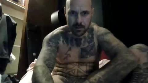 Snapshot of bodyart85_19 chatting on January 2026 08:29:02 AM Bodyart85 19 online show from January 2026 08:29:02 AM