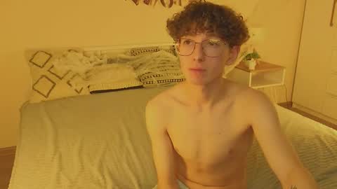 ALEXPVT IS OPEN online show from November 2025 10:53:02 PM