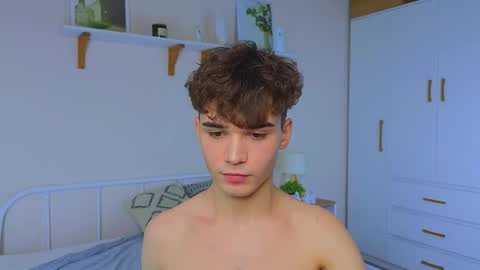 ALEXPVT IS OPEN online show from November 2025 01:17:02 PM