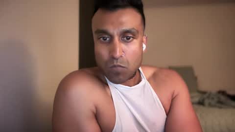 DeeLina online show from February 2025 04:33:02 PM