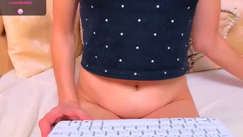 Mia online show from December 2025 03:46:02 AM