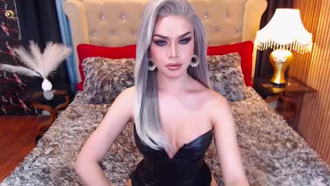 Snapshot of bombshellanita chatting on February 2025 07:08:02 PM bombshellanita online show from February 2025 07:08:02 PM