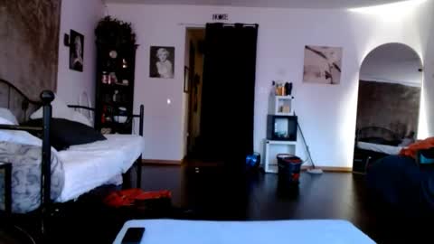 BombshellBaeby online show from January 2026 04:01:01 PM