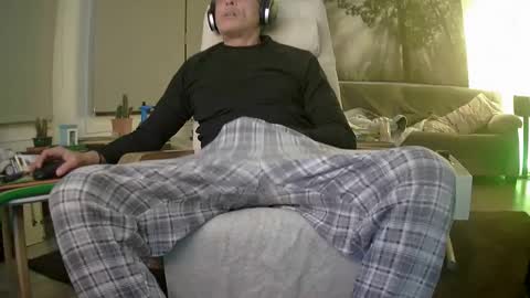 Snapshot of bomsay chatting on February 2025 09:06:02 PM bomsay online show from February 2025 09:06:02 PM