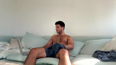 Snapshot of bondi333 chatting on February 2025 09:40:01 PM Bondi online show from February 2025 09:40:01 PM