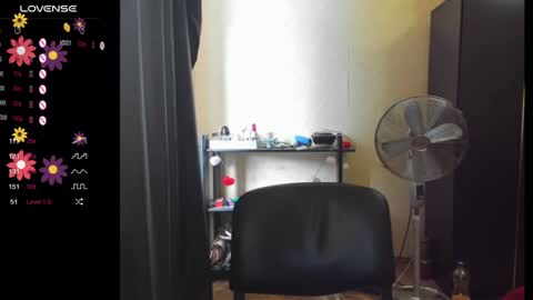 Snapshot of boni_nell__ chatting on December 2024 09:46:01 AM Nell online show from December 2024 09:46:01 AM