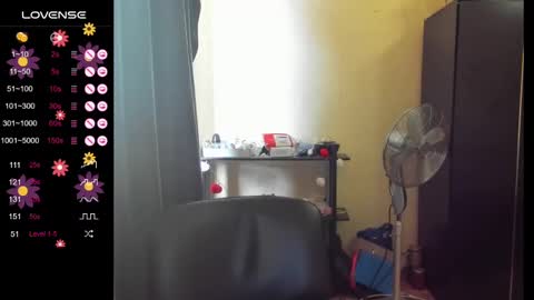 Snapshot of boni_nell__ chatting on February 2025 10:31:01 AM Nell online show from February 2025 10:31:01 AM