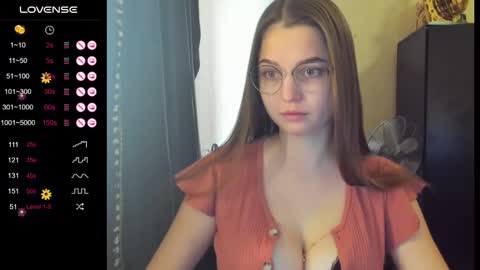Snapshot of boni_nell__ chatting on February 2025 12:17:02 PM Nell online show from February 2025 12:17:02 PM