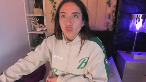 bonnali_lune online show from February 2026 10:59:01 PM