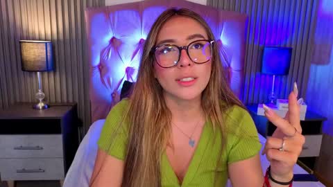 bonnali_lune online show from March 2026 01:49:03 AM