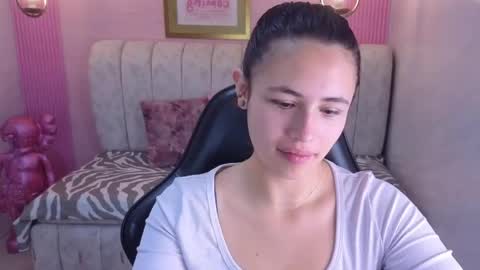 Bonnie  online show from June 2026 12:33:01 PM