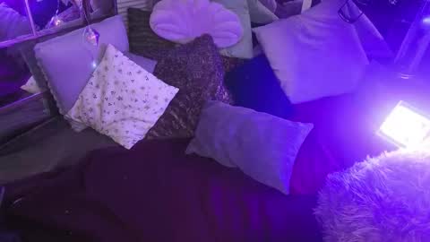 Snapshot of bonnie_and_clyde_11 chatting on November 2025 11:36:02 PM Bonnie and Clyde online show from November 2025 11:36:02 PM