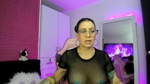 Snapshot of bonnie_ray40 chatting on May 2026 03:14:02 AM bonnie online show from May 2026 03:14:02 AM