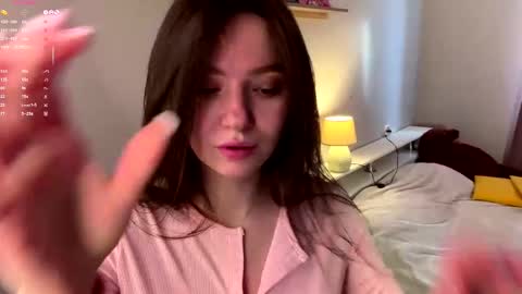 Snapshot of bonniecannon chatting on February 2026 07:06:01 AM Grace online show from February 2026 07:06:01 AM