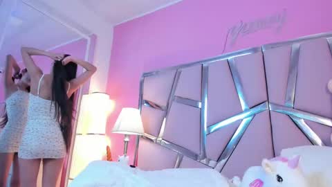 Snapshot of bonniepark_ chatting on February 2025 05:30:02 PM Bonnie online show from February 2025 05:30:02 PM