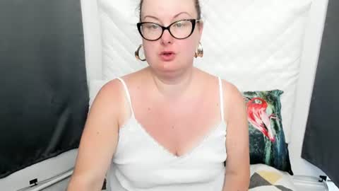 Snapshot of bonnieshining chatting on June 2026 12:22:01 PM Bonnie online show from June 2026 12:22:01 PM