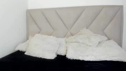 Bonnie  online show from October 2025 02:51:02 PM