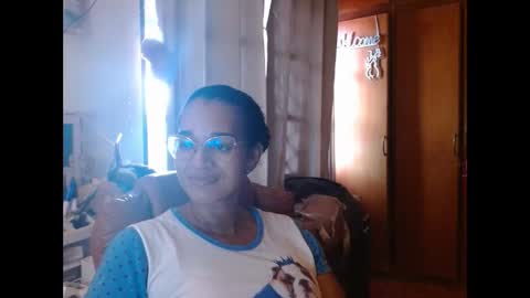 Queen Bon Vivantt online show from February 2025 07:40:02 PM