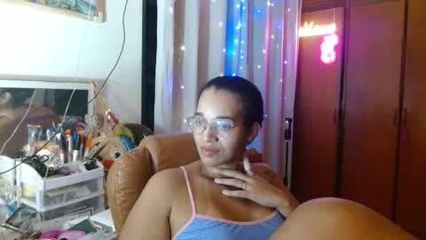 Queen Bon Vivantt online show from March 2025 05:01:01 AM