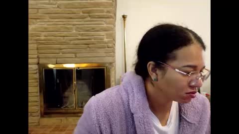 Queen Bon Vivantt online show from November 2025 02:17:01 PM