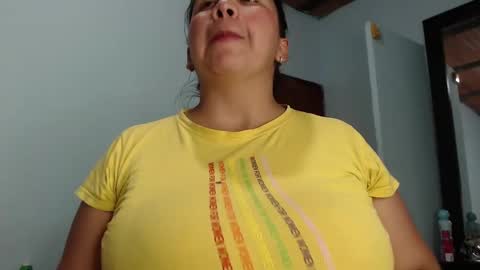 Luciana independent model online show from February 2025 03:29:02 AM