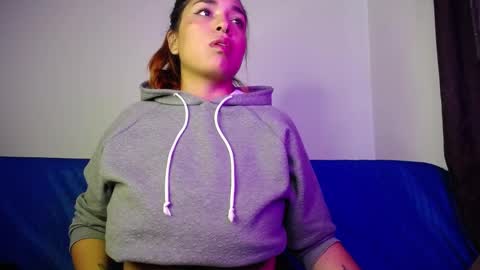 KIM     online show from October 2025 08:52:01 PM