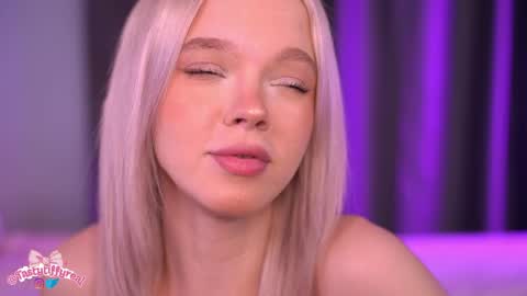 Snapshot of boobybliss chatting on May 2026 08:11:01 AM Alina online show from May 2026 08:11:01 AM