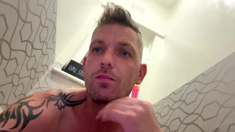 Snapshot of boomfxx1985 chatting on November 2025 11:51:01 PM boomfxx1985 online show from November 2025 11:51:01 PM