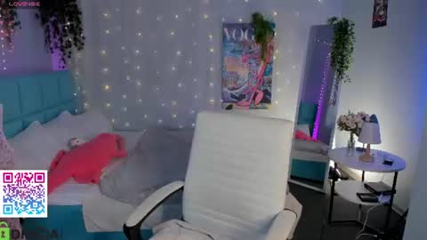 Snapshot of booozekirs_ chatting on June 2026 02:54:02 AM Milena online show from June 2026 02:54:02 AM