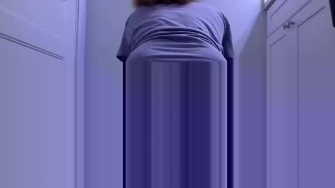 bootybooty91 online show from November 2025 12:20:01 PM