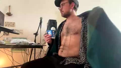 BoYYYOOO online show from March 2026 05:51:01 AM