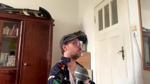 BoYYYOOO online show from April 2026 04:36:02 PM