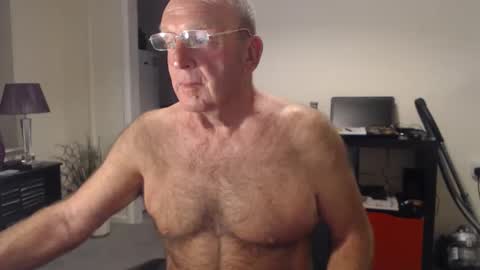 Boppy21 online show from May 2026 08:47:01 PM