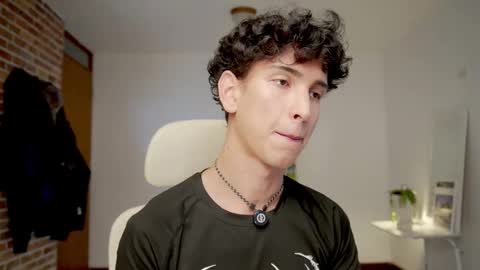 Bream online show from December 2025 01:37:02 PM