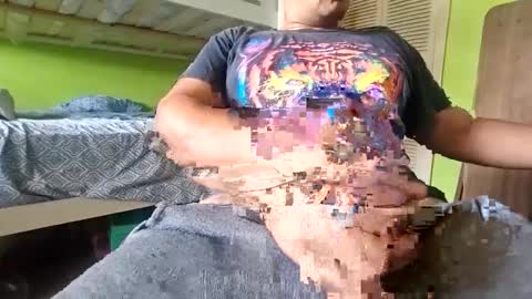 Snapshot of bosondehiggs chatting on December 2024 07:49:01 PM bosondehiggs online show from December 2024 07:49:01 PM