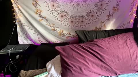 Snapshot of bossmomma chatting on February 2025 09:17:02 PM BossMom online show from February 2025 09:17:02 PM