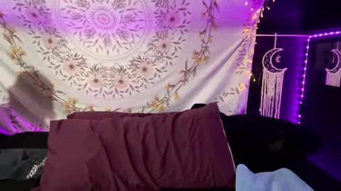 Snapshot of bossmomma chatting on March 2025 09:18:02 PM BossMom online show from March 2025 09:18:02 PM