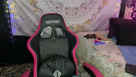 BossMom online show from January 2026 09:07:02 PM