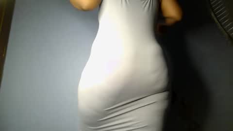Snapshot of botty_queen chatting on April 2026 06:58:01 PM botty_queen online show from April 2026 06:58:01 PM