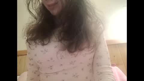 Snapshot of bouncyqueenmajesty chatting on May 2026 04:26:01 PM Bouncy Queen Majesty online show from May 2026 04:26:01 PM