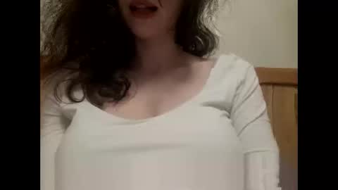 Snapshot of bouncyqueenmajesty chatting on June 2026 07:15:02 PM Bouncy Queen Majesty online show from June 2026 07:15:02 PM