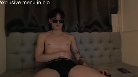 boxman556990 online show from November 2025 05:06:01 PM