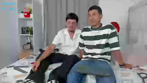 boy_jerry online show from December 2025 04:19:01 AM