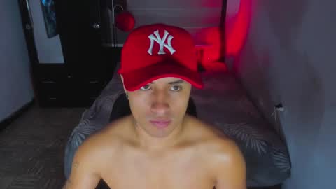 Snapshot of boy_nauthy chatting on January 2025 05:05:01 AM boy_nauthy online show from January 2025 05:05:01 AM