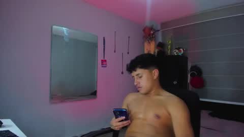 Snapshot of boy_nauthy chatting on January 2025 05:21:02 AM boy_nauthy online show from January 2025 05:21:02 AM