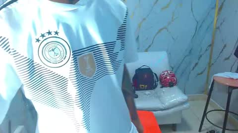 boy_tatto77 online show from January 2026 04:34:01 PM